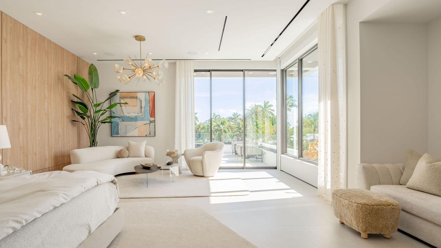 Primary suite